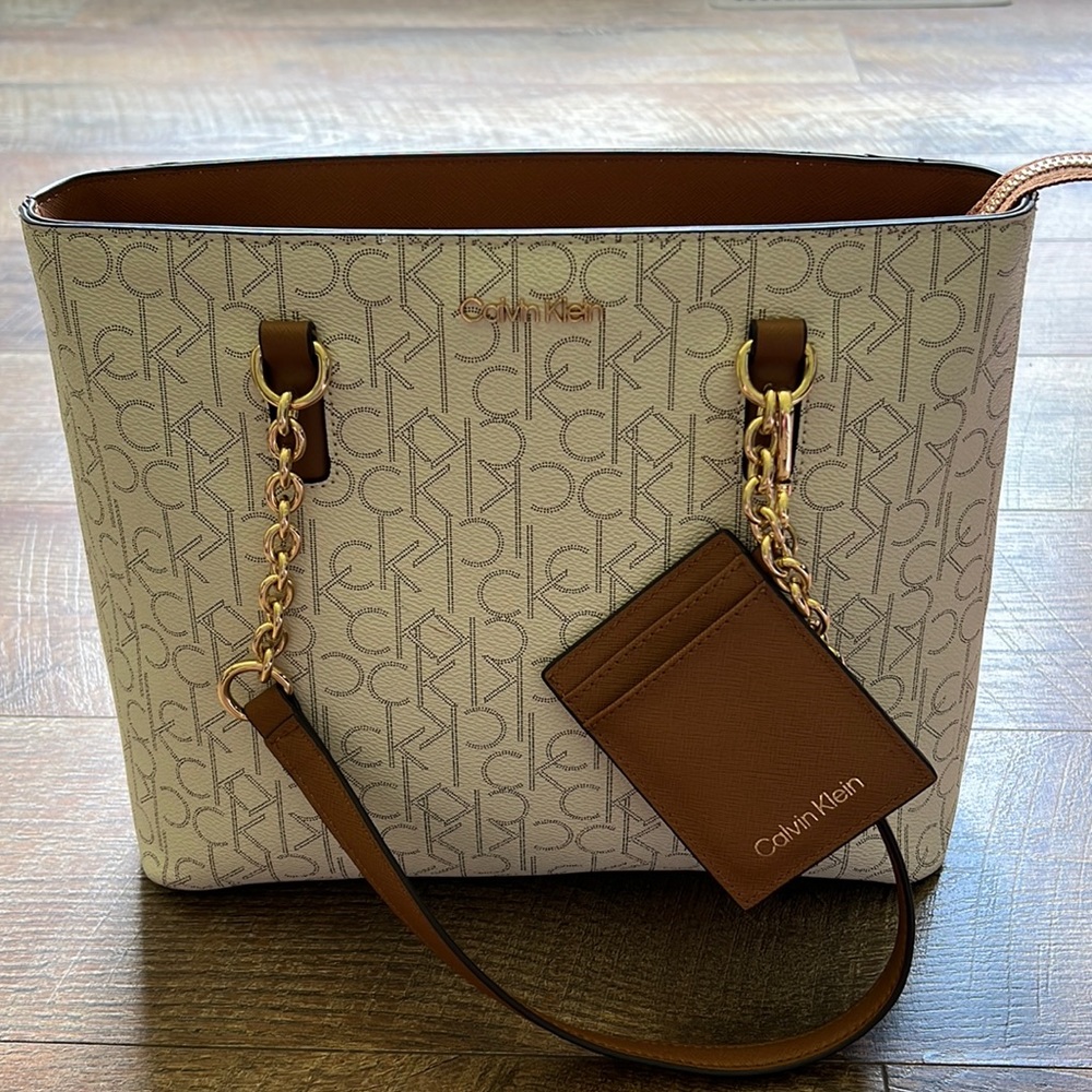 •Calvin Klein purse